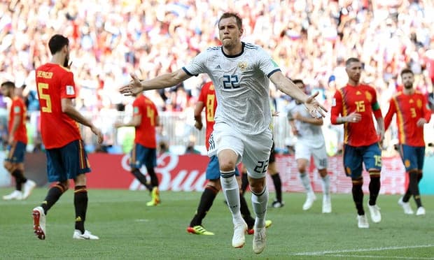 रुस खेलमा फर्कियो, पेनाल्टीमा  डिजुबाको गोल