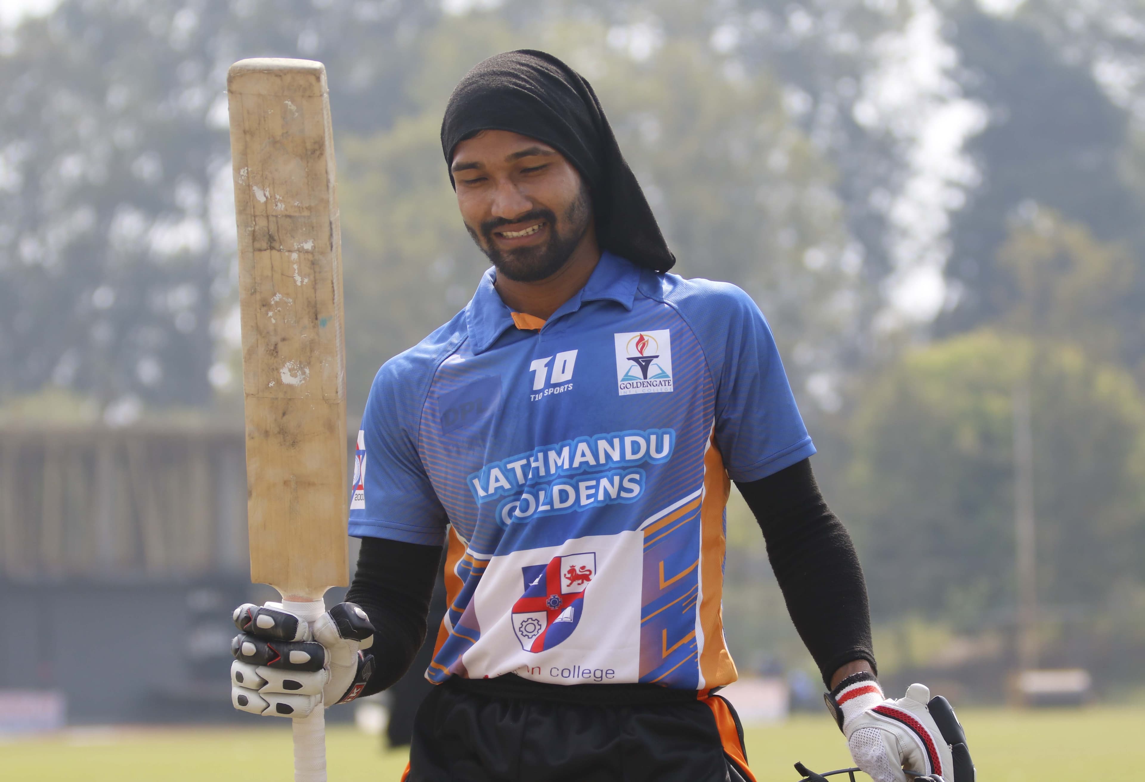 उत्कृष्ट खेलाडी, सर्वाधिक रनकर्ता र विकेटकर्तालाई मोटरसाइकल