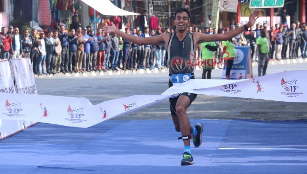 दुवाथालनमा नेपालका हिमाललाई स्वर्ण