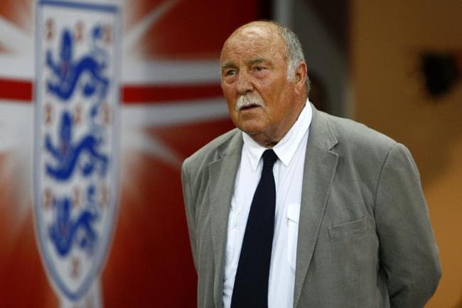 टोटेनहमका लिजेण्ड अस्पतालबाट डिस्चार्ज