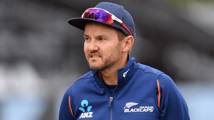 बैंगलोरका प्रशिक्षक हिसन स्वदेश फर्किए