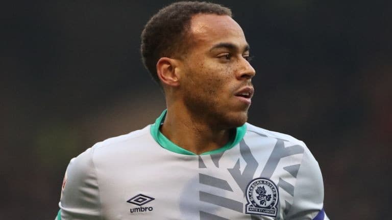 ब्लाकबर्नका मिडफिल्डर बनेटलाई कोरोना