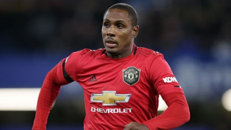 इघालो युनाइटेडमै रहने