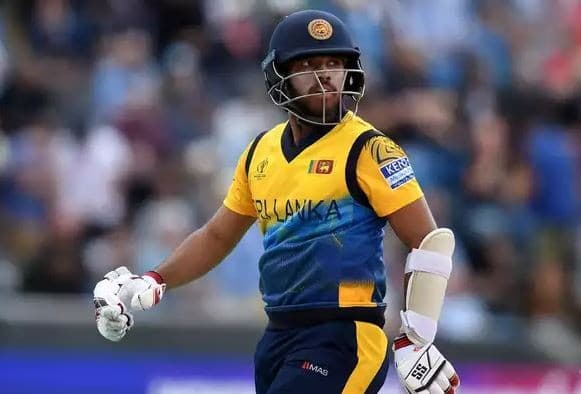 श्रीलंकाका ब्याट्सम्यान मेन्डीस पक्राउ !