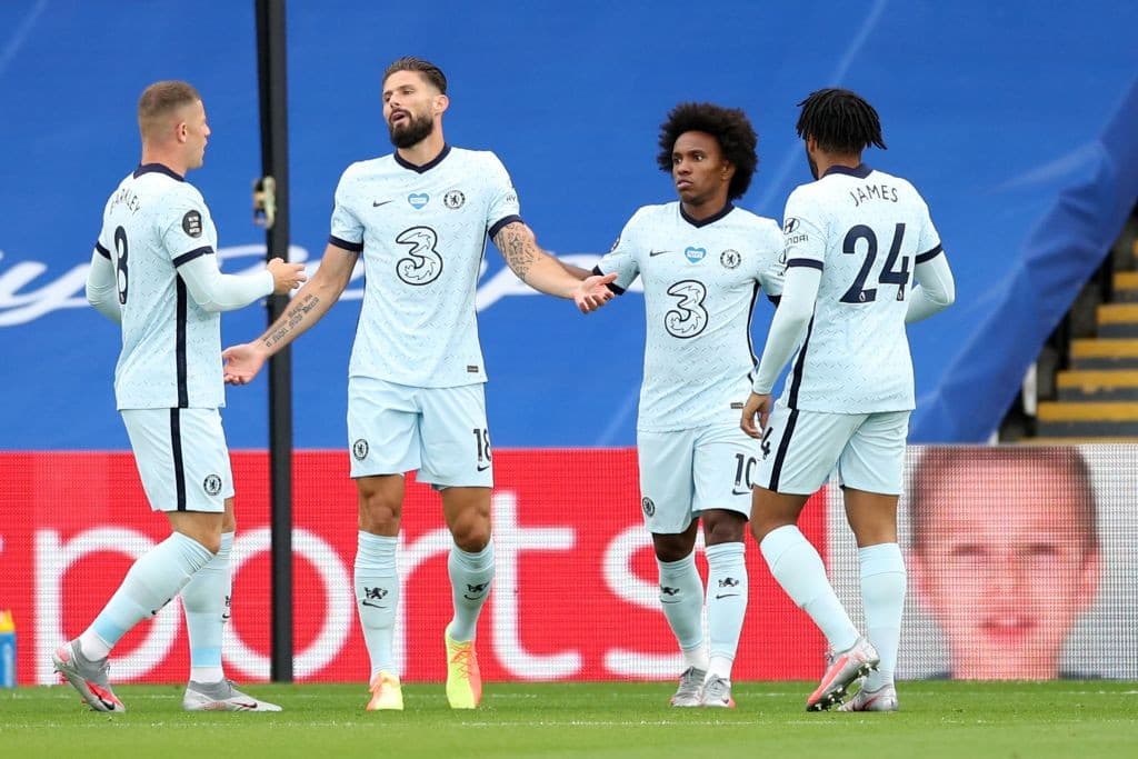 लेस्टरलाई उछिन्दै चेल्सी तेस्रो स्थानमा