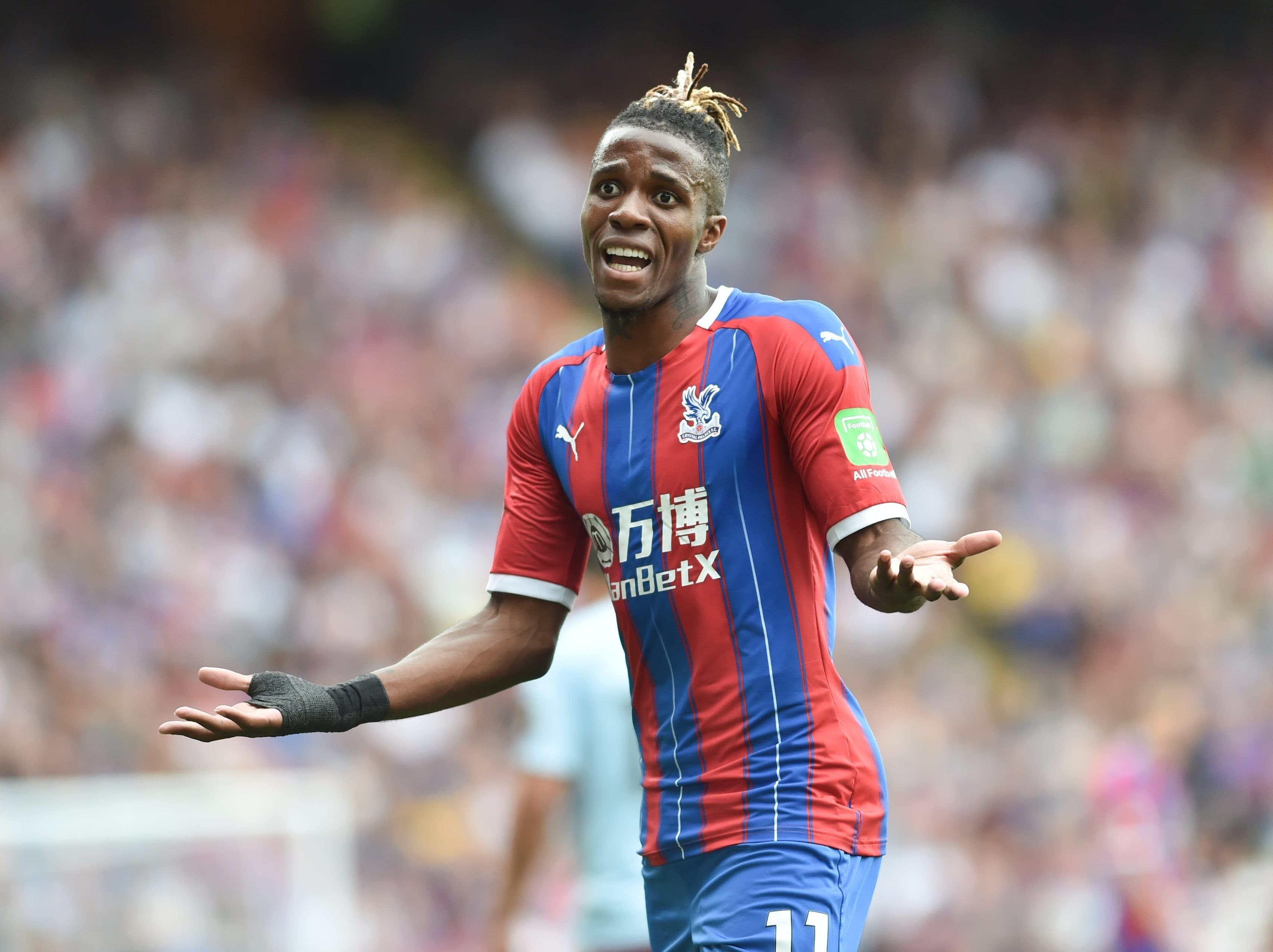 जाहाले क्रिस्टल छाड्ने