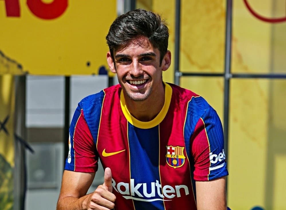 पोर्चुगिज युवा फरवार्ड फ्रान्सिस्को बार्सिलोनामा