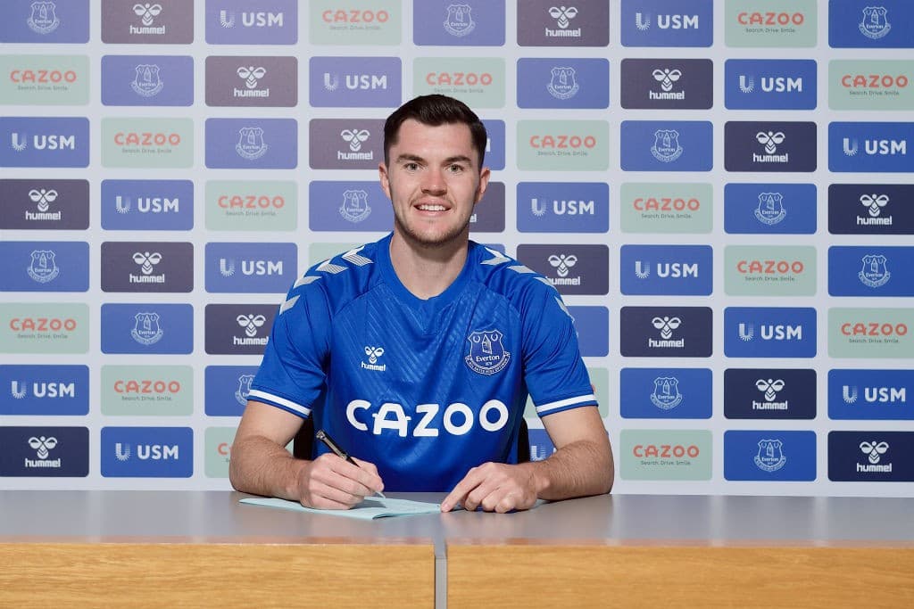 एभर्टनसँग माइकलको नयाँ सम्झौता