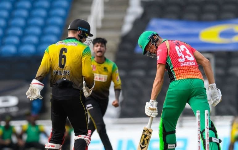 सन्दीप आबद्द जमैका र सेन्ट लुसिया भिड्दै