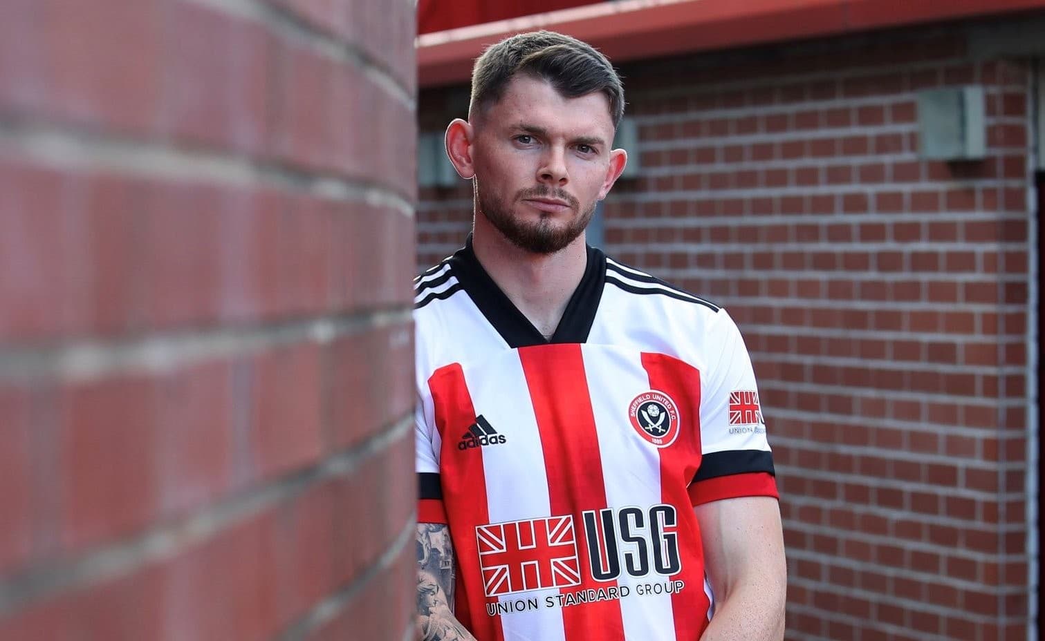 सेफिल्डले अनुबन्ध गर्यो स्कटिस फरवार्ड