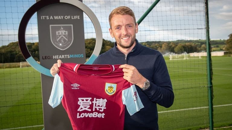 ब्राइटनका मिडफिल्डर स्टिफेन्स बर्नलीमा