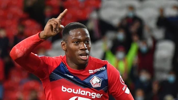 लिली लिग वानको शीर्ष स्थानमा