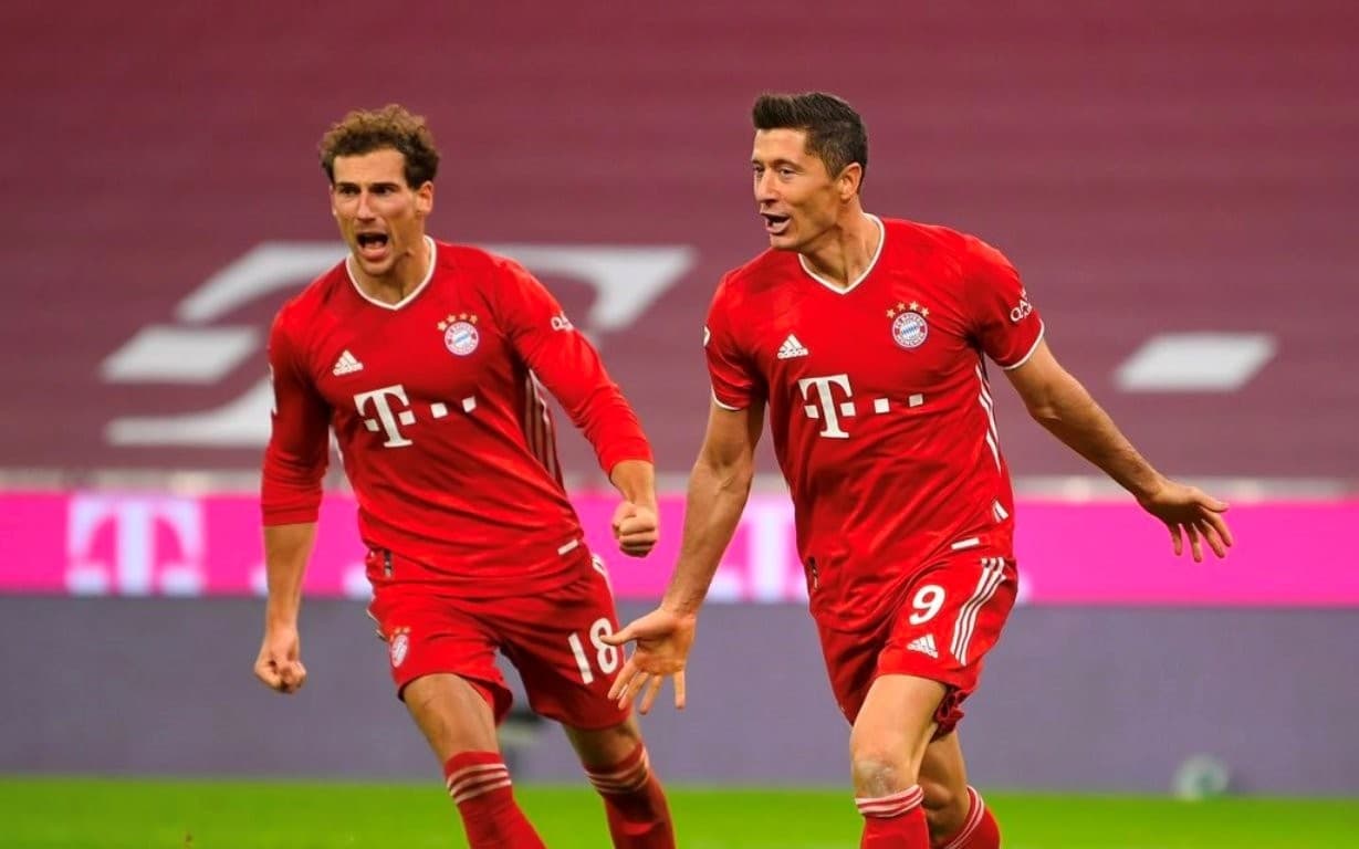 लेवान्डोस्कीको चार गोलमा बायर्नको जित