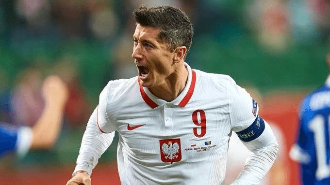 लेवान्डोस्की चम्किदा पोल्याण्ड शीर्षमा