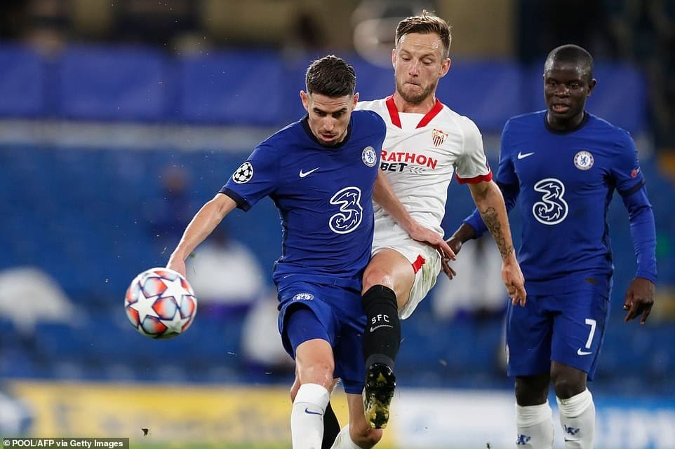 युराेपा लिग विजेतासंग चेल्सीको बराबरी