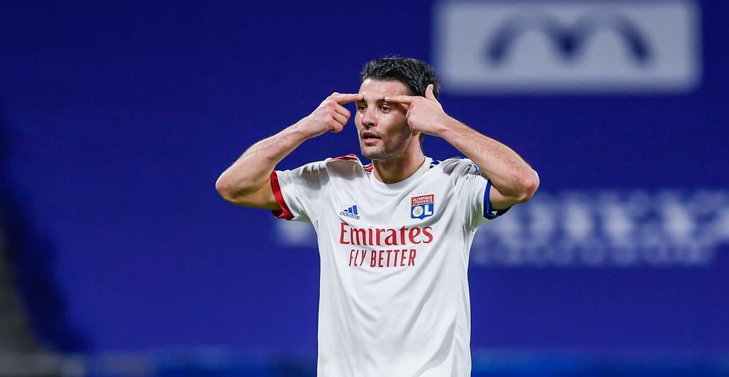 लियोन शीर्ष स्थानमा