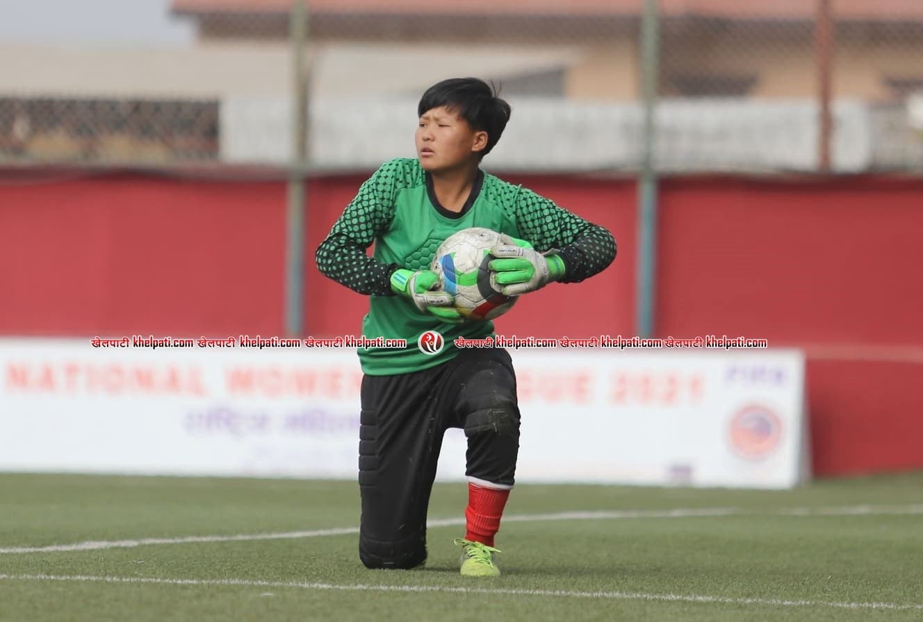 जब स्ट्राइकर गोलकिपर बनिन् .......