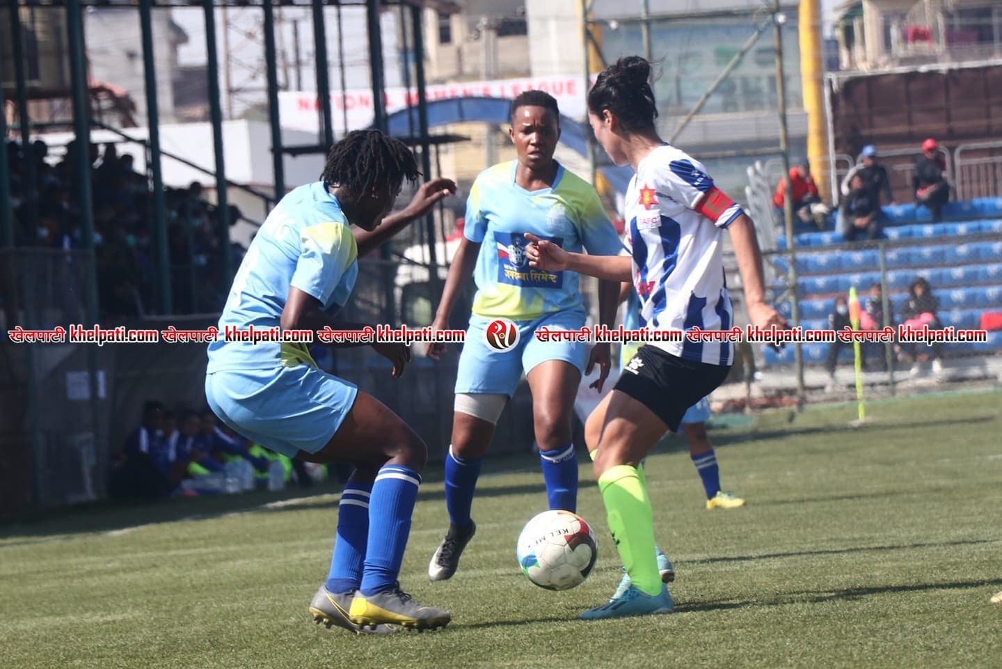 पहिलो हाफमा आर्मीलाई अग्रता