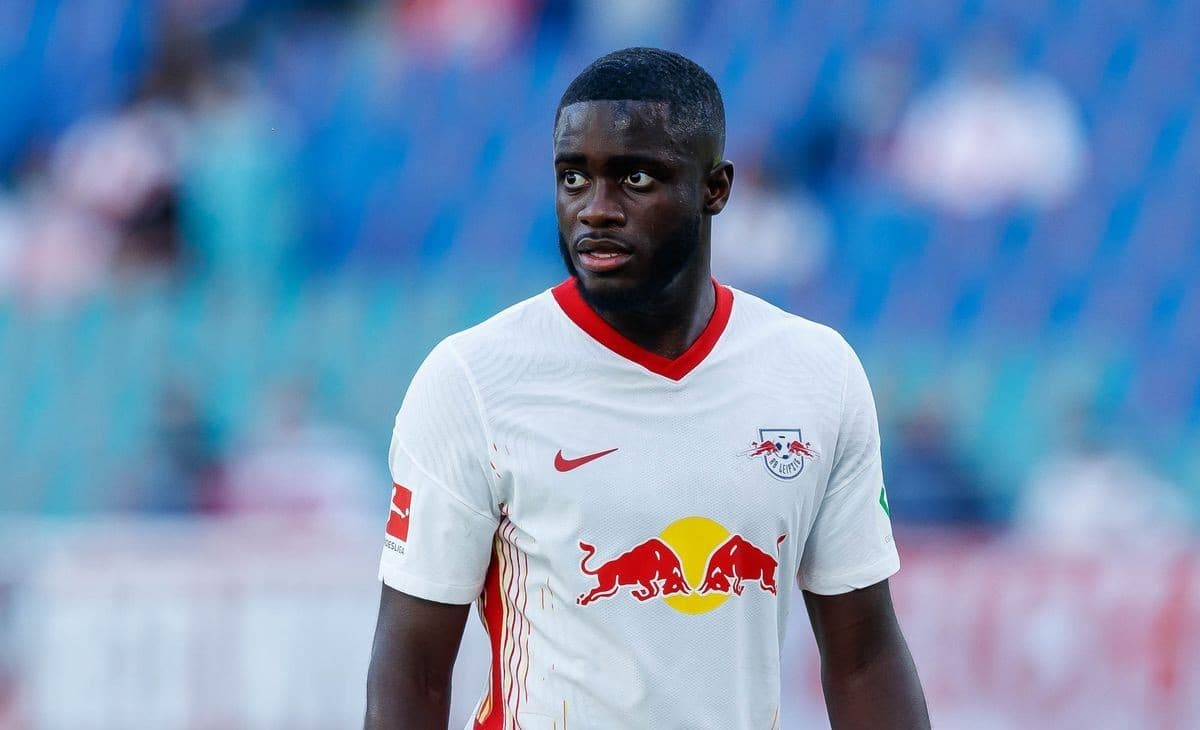 बायर्नले भित्र्यायो लाइपजिगका डिफेन्डर