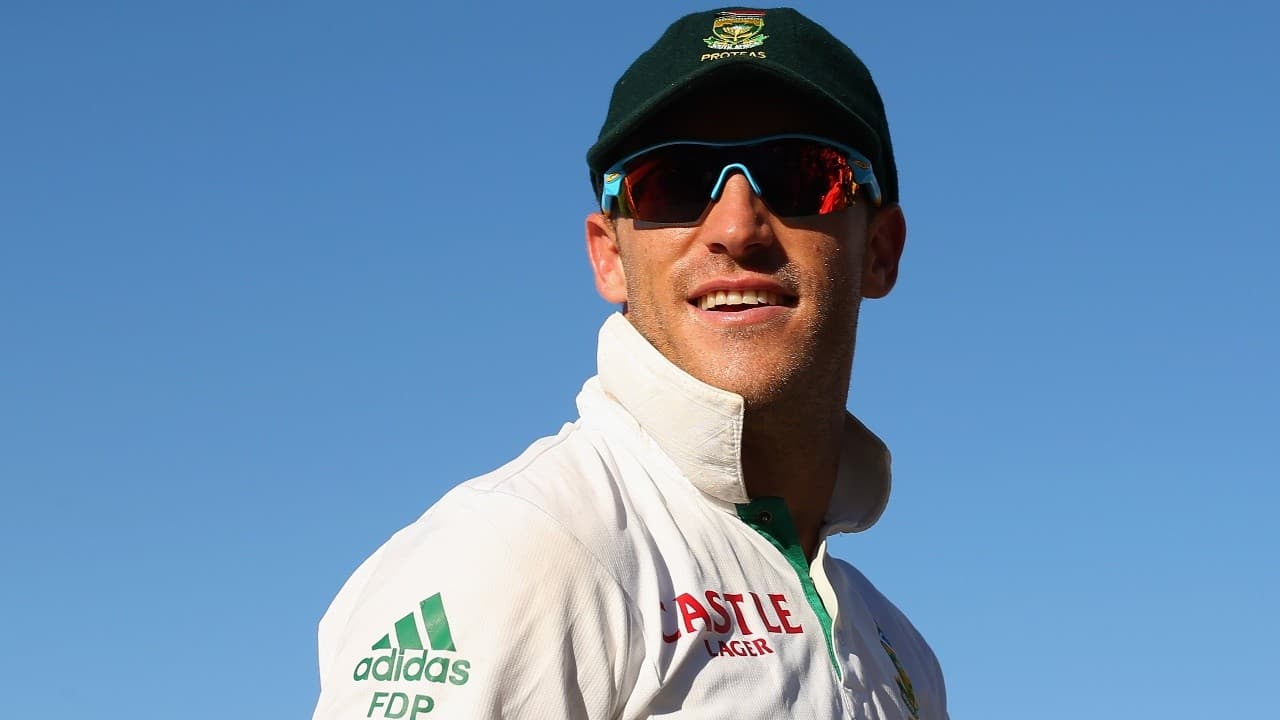 फाफ डु प्लेसिस सेन्ट्रल कन्ट्रयाक्ट बाहिर