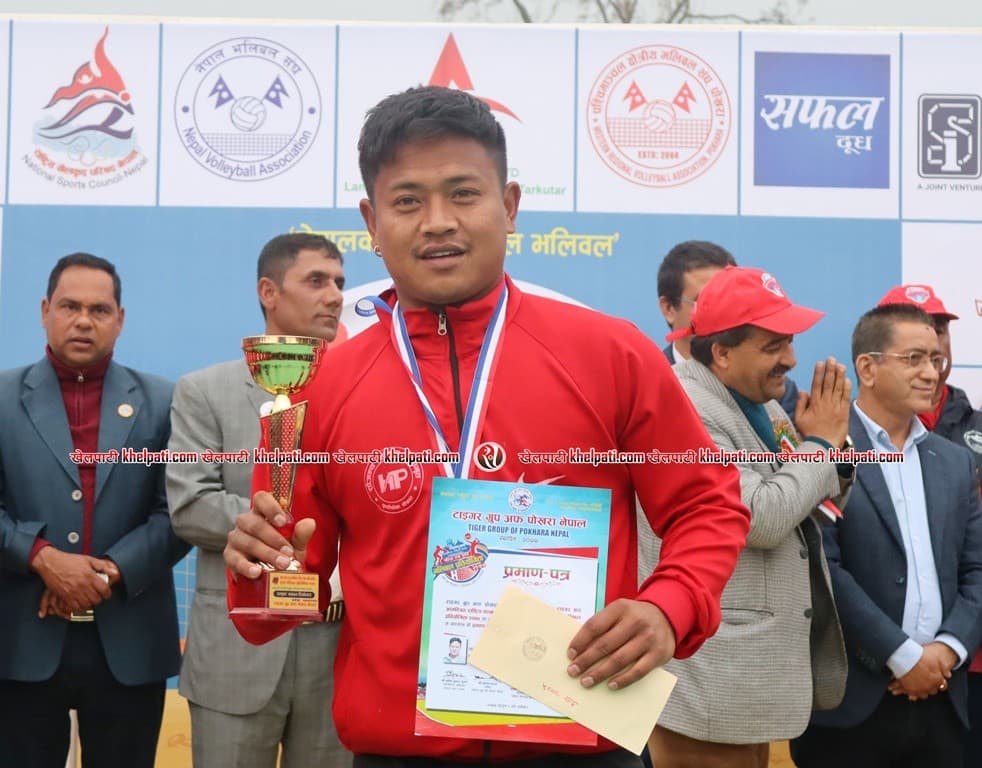 भलिबलमा भविष्य खोज्दै राजन