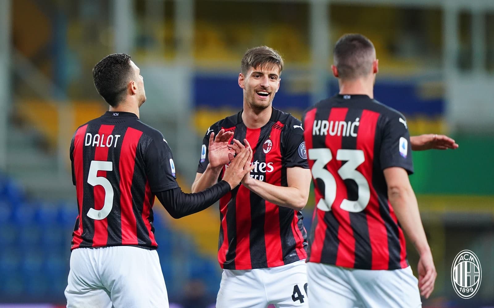 मिलानको जित, इब्राहिमोबीचलाई रातो कार्ड