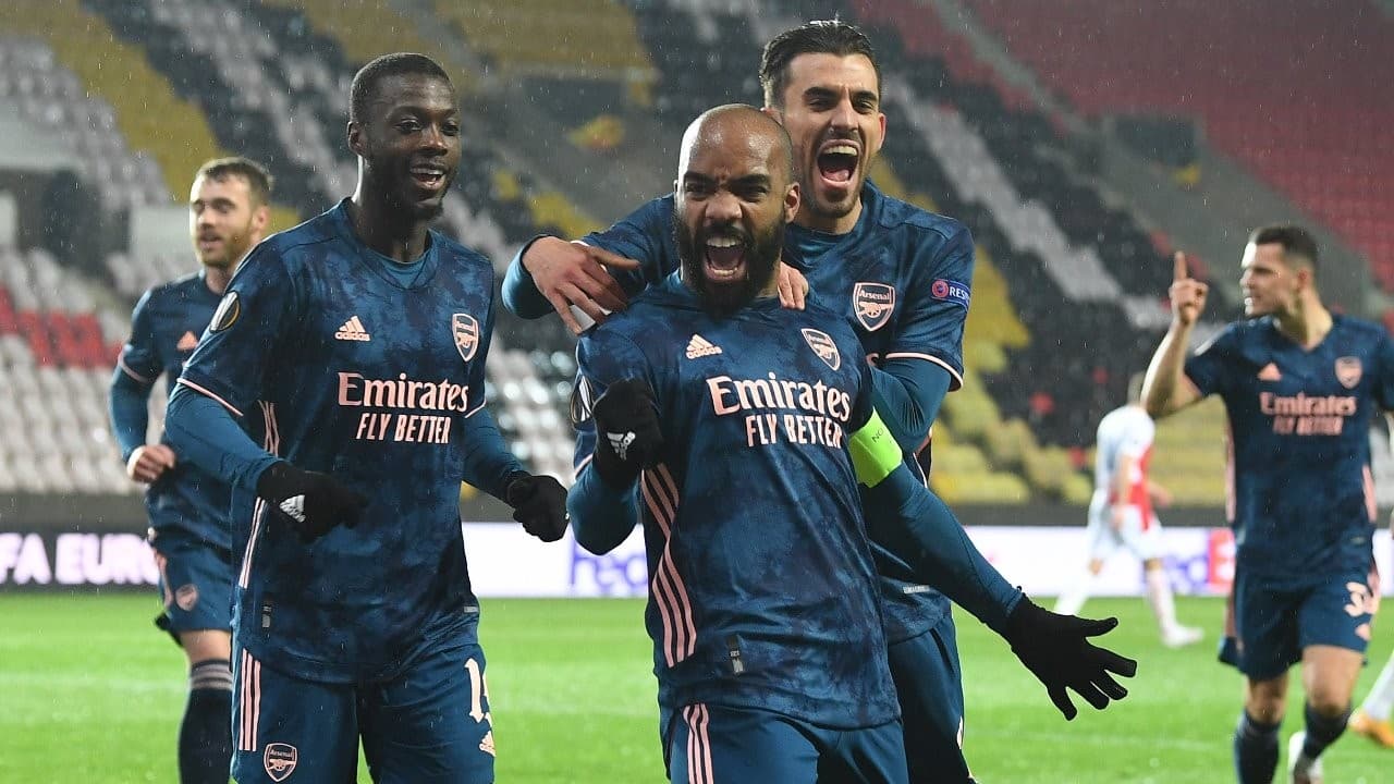 आर्सनल अन्तिम चारमा