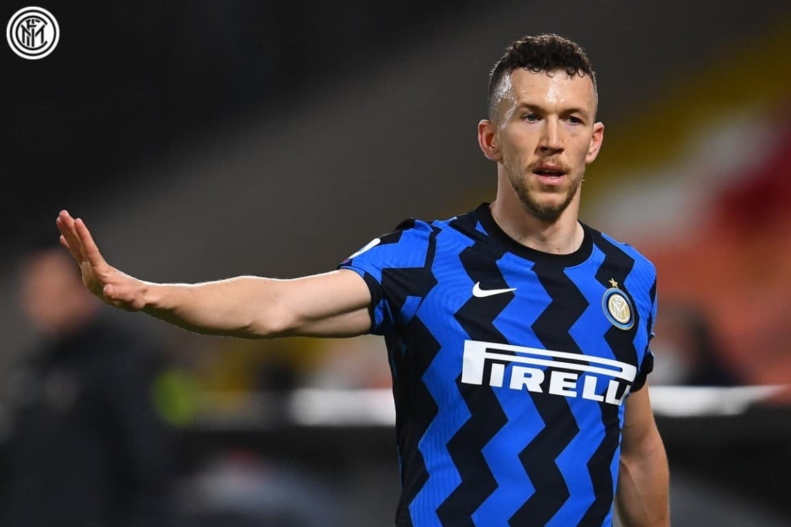 इन्टर उपाधितर्फ अग्रसर