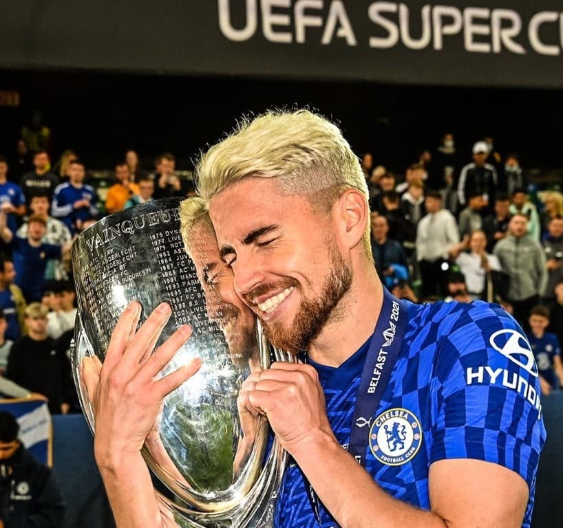 जोर्गिन्हो सबै युरोपियन उपाधि जित्ने चेल्सीका पहिलो खेलाडी