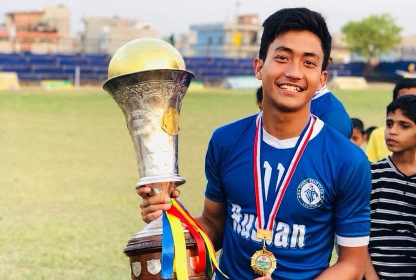 दिपेश एनआरटीमा अनुबन्धित