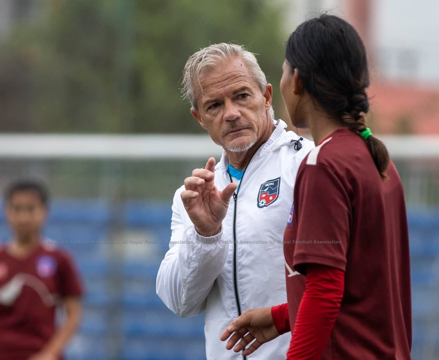 एसियन कपमा छनोट हुन चाहन्छौं - प्रशिक्षक फिलिप्स