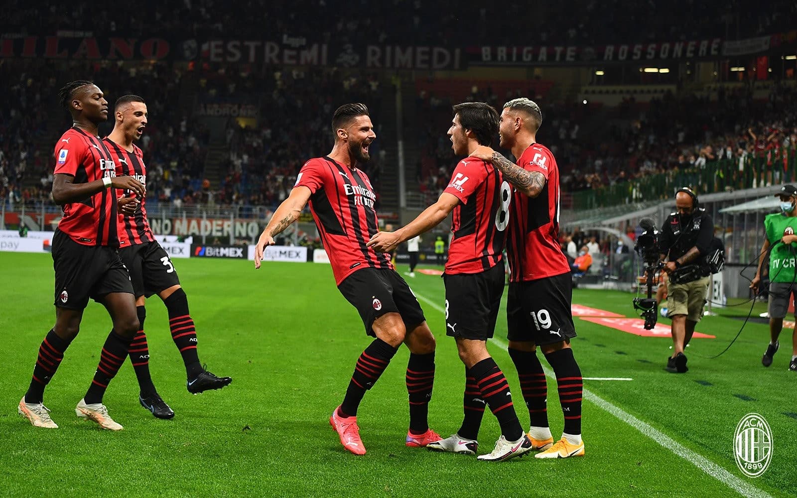 मिलान र रोमाको जित