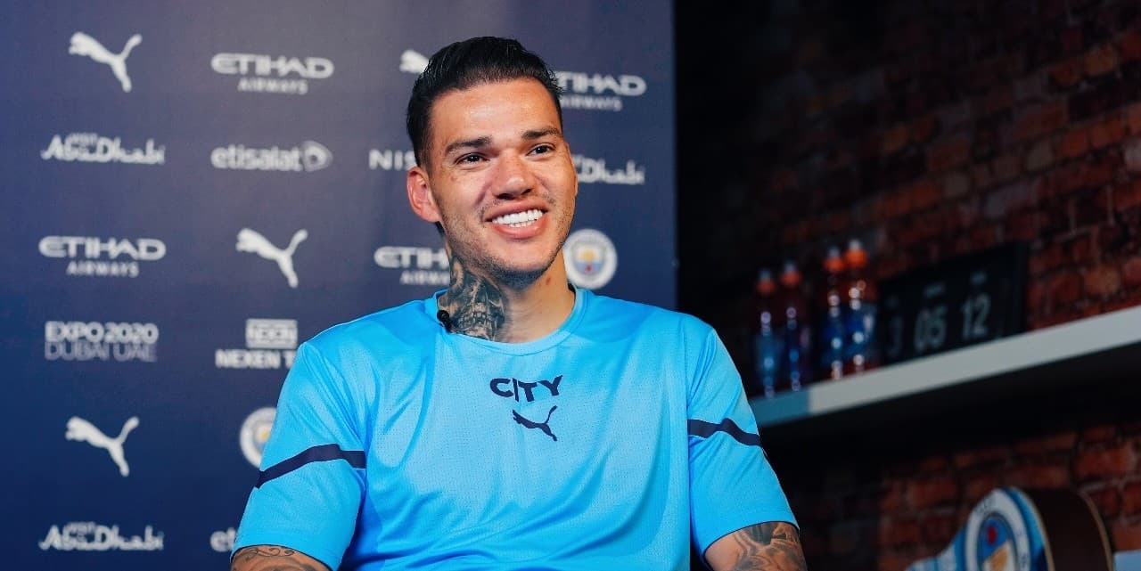 गोलकिपर एडर्सनद्वारा सम्झौता नवीकरण