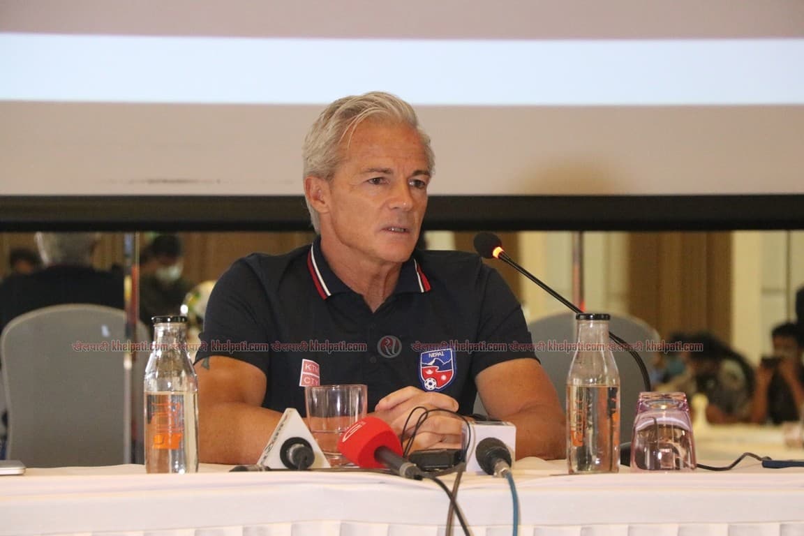 महिला राष्ट्रिय टिममा विदेशी प्रशिक्षकको डेब्यु