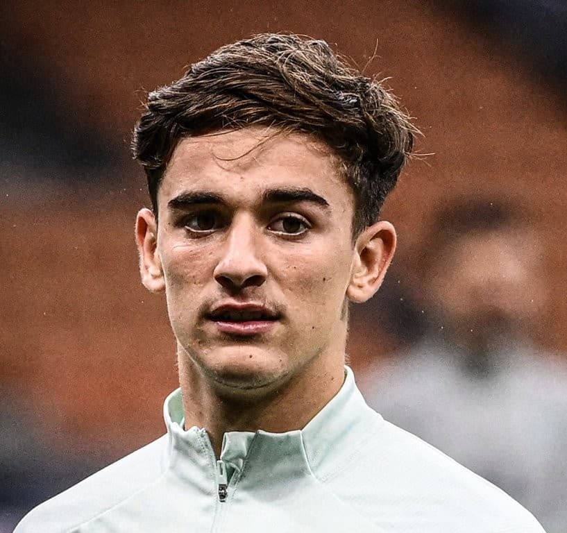 मिडफिल्डर गाभीको कीर्तिमान