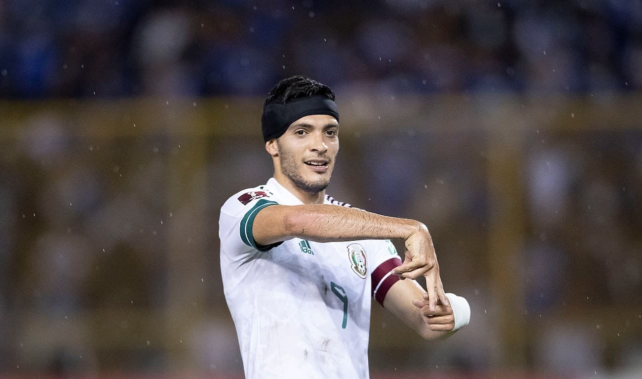 मेक्सिको शीर्ष स्थानमा  