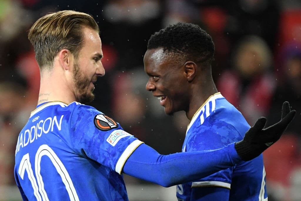 पाट्सनको ह्याट्रिकमा लेस्टरको रोमान्चक जित