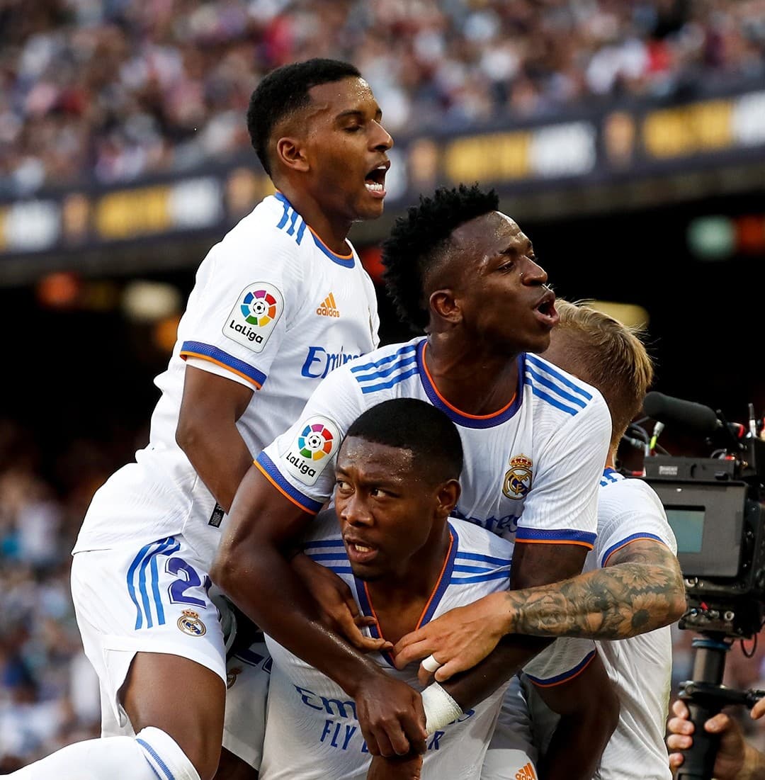 बार्सिलोनालाई हराउँदै रियल शीर्ष स्थानमा