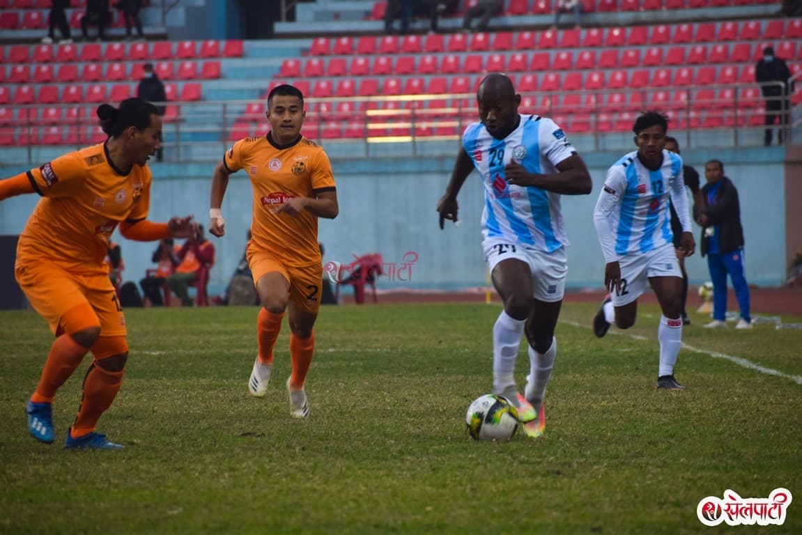 पहिलो हाफमा मनाङ र हिमालयनको बराबरी