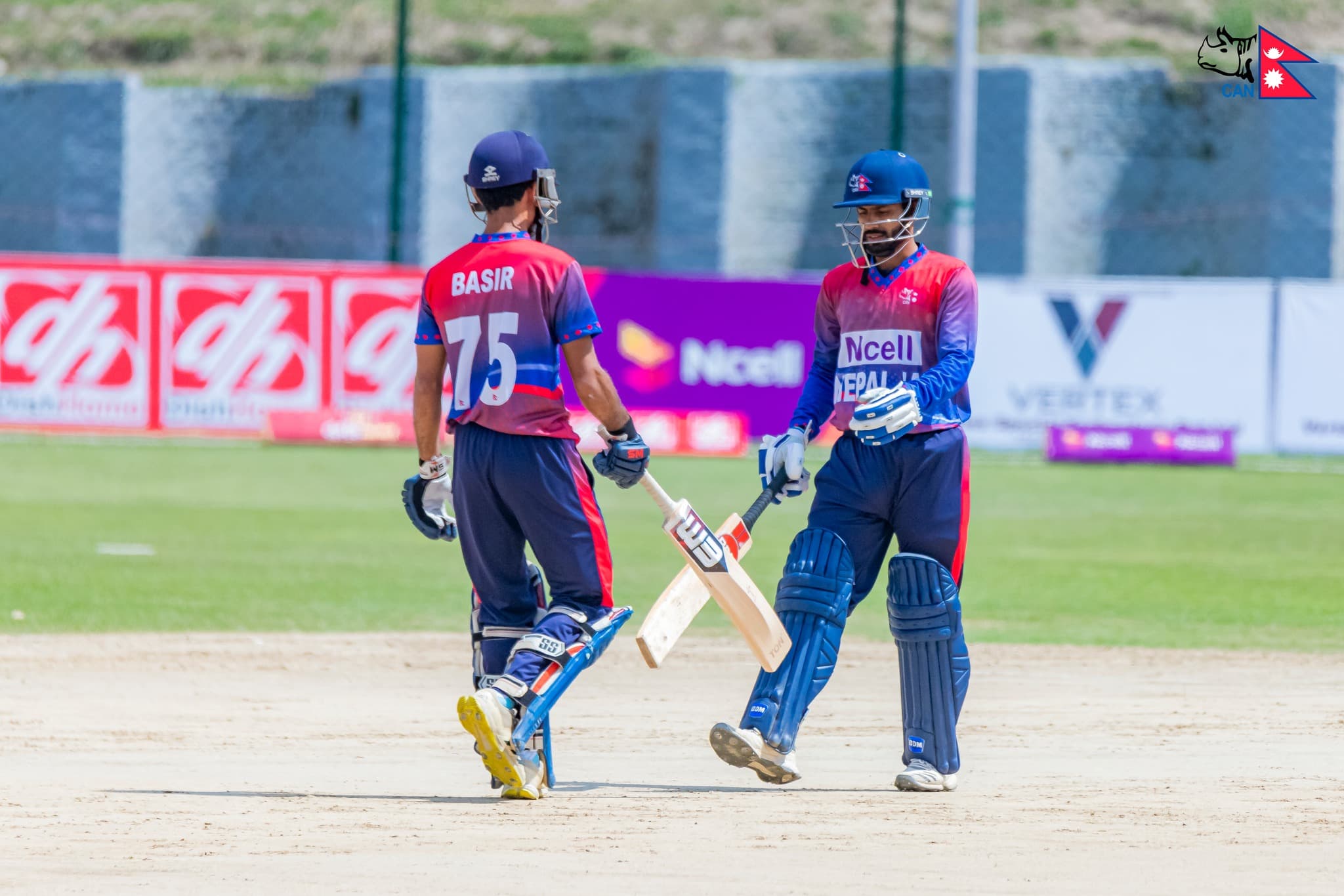 आरिफ चलेसँगै आयरल्यान्डलाई २१४ रनको लक्ष्य