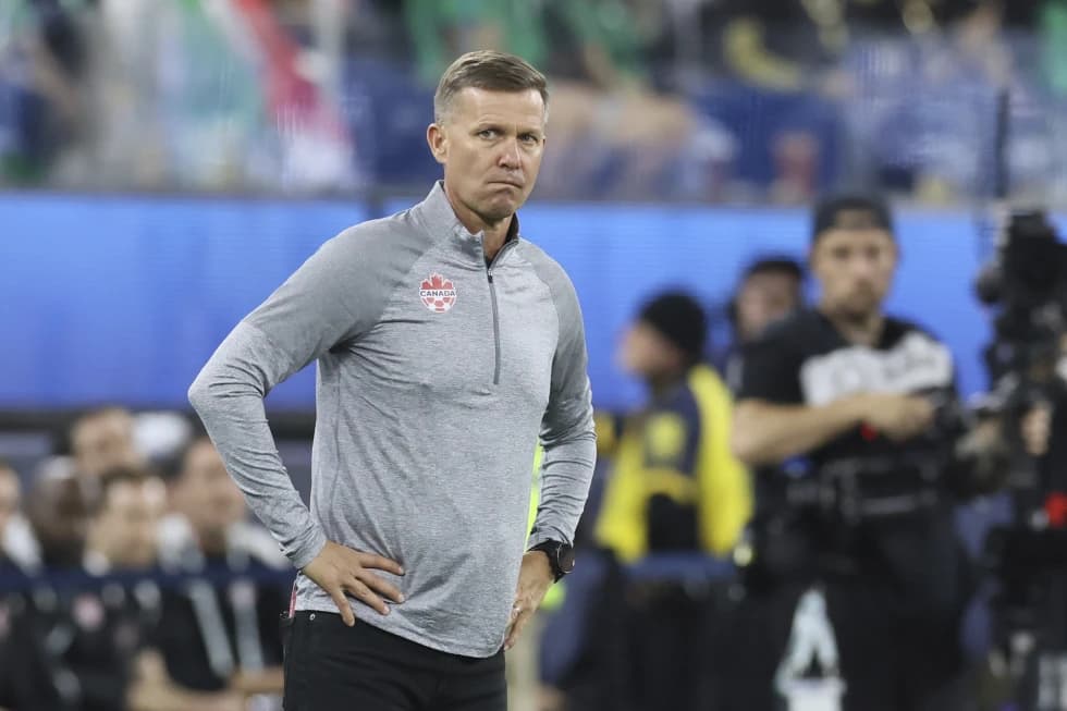 क्यानडाका प्रशिक्षक दुई खेलको प्रतिबन्ध