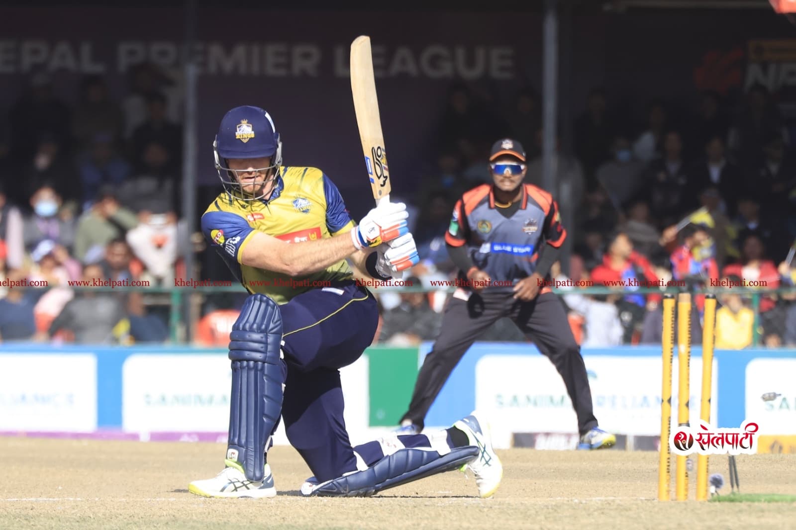 काठमाडौंले जित्नै पर्ने खेलमा विराटनगरले राख्यो गप्टिल र प्रतिशलाई बेन्चमा