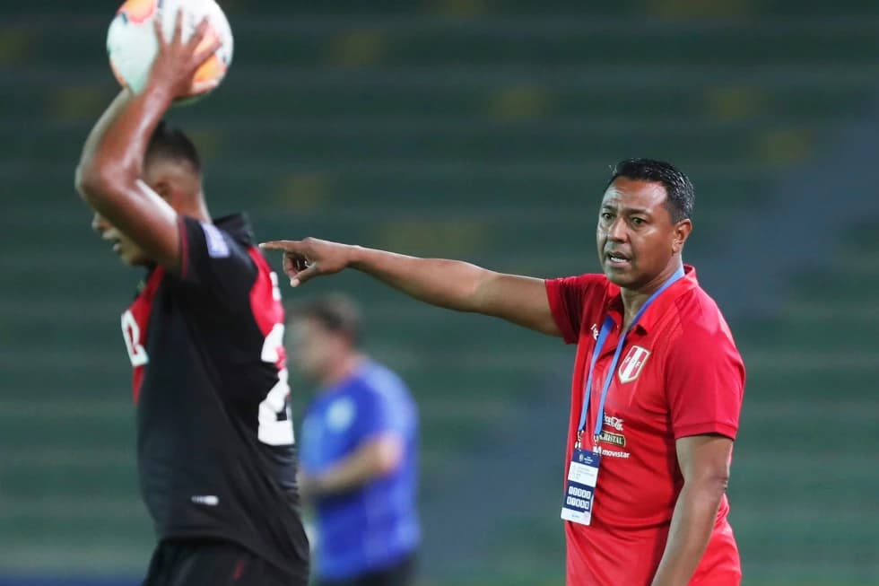 पाकिस्तानको टोलीमा प्रिमियर लिग खेलेका प्रशिक्षक