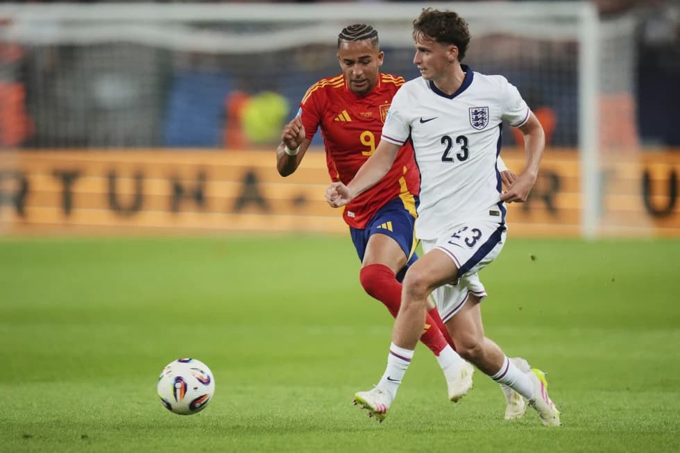 मोर्टनलाई लिभरपुलले बेच्यो