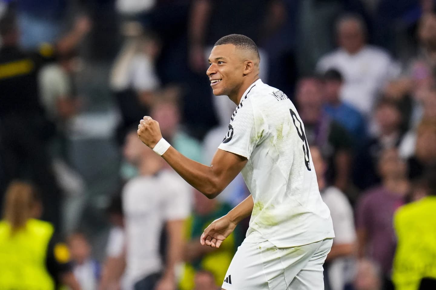 रियलले बार्सिलोनालाई भेट्टायो