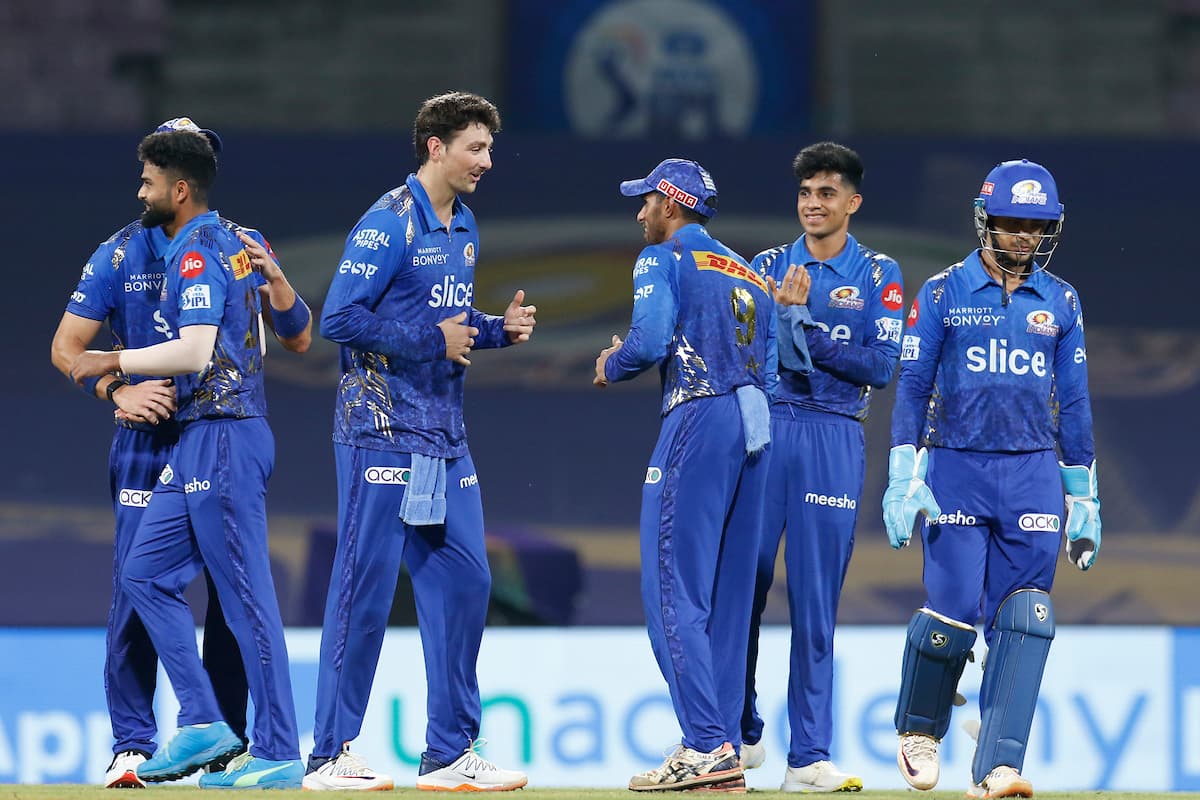 मुम्बईको पहिलो जित