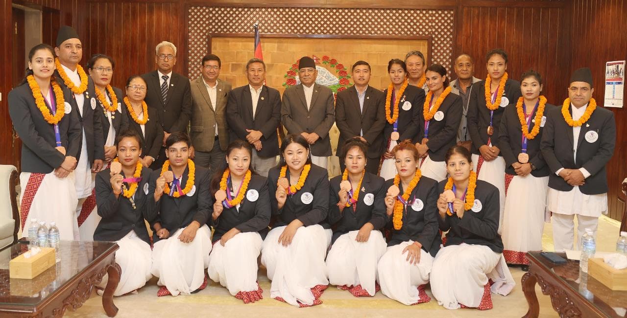 प्रधानमन्त्रीले भने, 'एक हप्तामा पुरस्कारको रकम आउँछ'