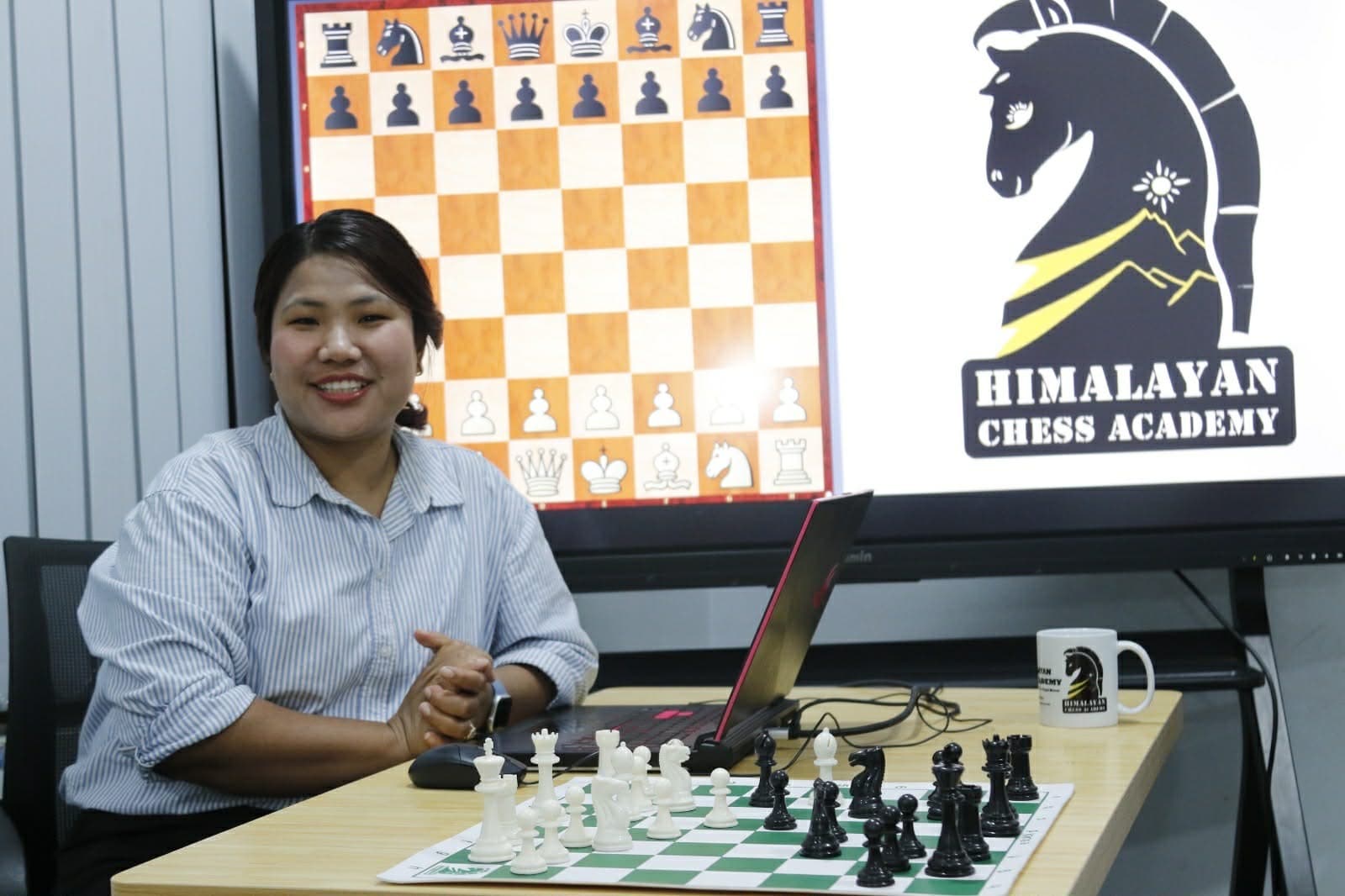 मोनालिशा ‘गिफ्ट अफ चेस’की एम्बासडर 