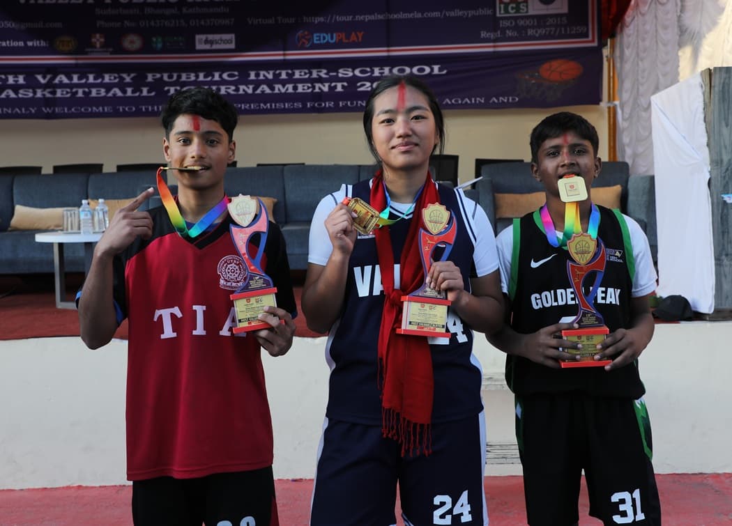 भ्याली पब्लिक, टीआईए र गोल्डेनपिक च्याम्पियन