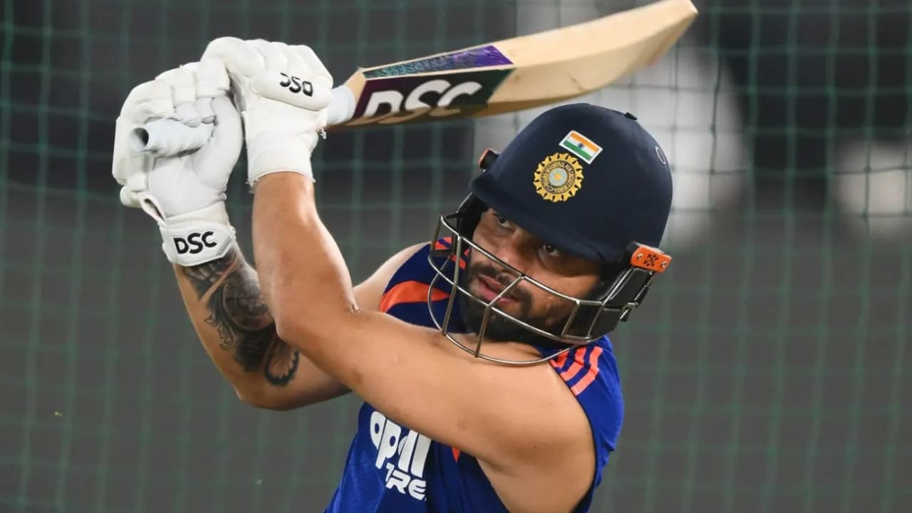 रिंकु स्वदेश फर्किए